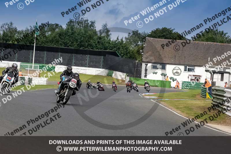 Vintage motorcycle club;eventdigitalimages;mallory park;mallory park trackday photographs;no limits trackdays;peter wileman photography;trackday digital images;trackday photos;vmcc festival 1000 bikes photographs
